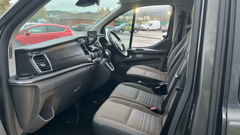 Ford Tourneo Custom Transit Custom Tourneo L2 Diesel Fwd 2.0 EcoBlue 130ps L/R 8 Seater Titanium Auto